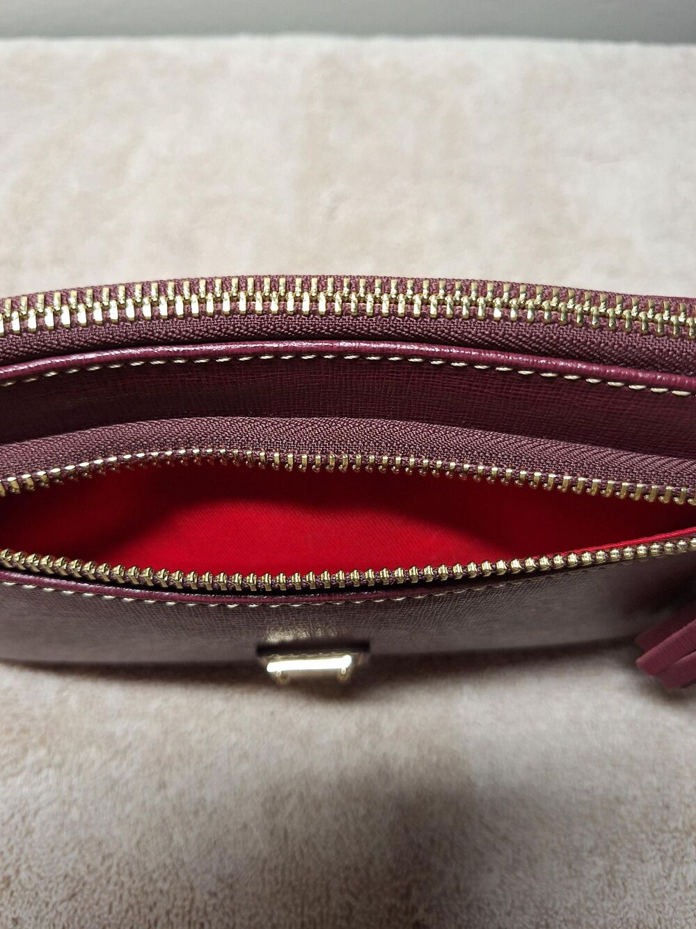 Dooney & Bourke burgundy saffiano leather wristlet - Picture 6 of 6